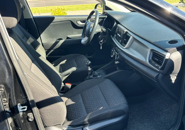 Kia Rio cena 35800 przebieg: 93950, rok produkcji 2017 z Ostrołęka małe 466